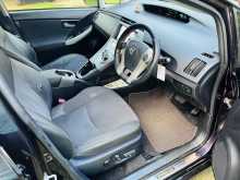 https://riyasewana.com/uploads/toyota-prius-g-touring-1218414422643.jpg