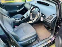 https://riyasewana.com/uploads/toyota-prius-g-touring-1616421622123.jpg