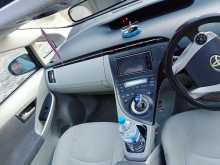 https://riyasewana.com/uploads/toyota-prius-g-touring-29827394533.jpg