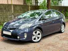 https://riyasewana.com/uploads/toyota-prius-g-touring-721083322503.jpg