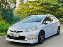 Toyota Prius Gen 3 G Grade 2012 Car