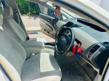 https://riyasewana.com/uploads/toyota-prius-gen2-15115731755.jpg