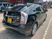 https://riyasewana.com/uploads/toyota-prius-grade-2818544284.jpg