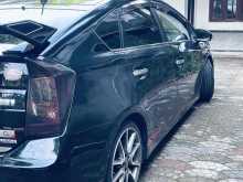 https://riyasewana.com/uploads/toyota-prius-gs-115431622683.jpg