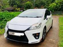 Toyota Prius GS 2016 Car