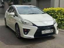 Toyota Prius GS 2010 Car