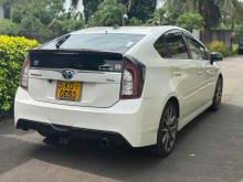 https://riyasewana.com/uploads/toyota-prius-gs-2517164924962.jpg