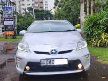 Toyota PRIUS LED S GRAED 2013 Car