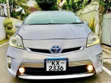 Toyota Prius Led Edition 2013 Car