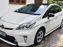 Toyota Prius LED 2014 Car