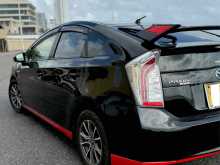 https://riyasewana.com/uploads/toyota-prius-my-1411292422682.jpg