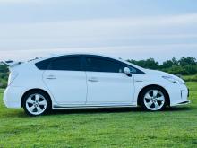 https://riyasewana.com/uploads/toyota-prius-my-157134717225.jpg