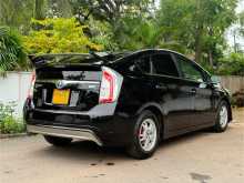 https://riyasewana.com/uploads/toyota-prius-my-2013-117190012522.jpg