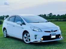 https://riyasewana.com/uploads/toyota-prius-my-2014-157121412562.jpg