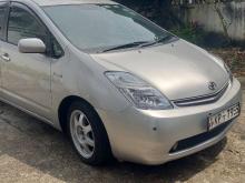 https://riyasewana.com/uploads/toyota-prius-nh20-181726406366.jpg