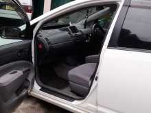 Toyota Prius NHW 20 S Type Second Generation 2010 Car