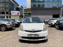https://riyasewana.com/uploads/toyota-prius-nhw20-26122851993.jpg