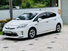 https://riyasewana.com/uploads/toyota-prius-phv-2012-158492412592.jpg