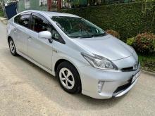 https://riyasewana.com/uploads/toyota-prius-phv-2215564324496.jpg
