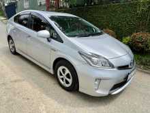 https://riyasewana.com/uploads/toyota-prius-phv-310034222672.jpg