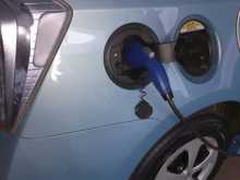 https://riyasewana.com/uploads/toyota-prius-plug-in-2472154612.jpg