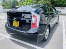 https://riyasewana.com/uploads/toyota-prius-s-1062839584.jpg