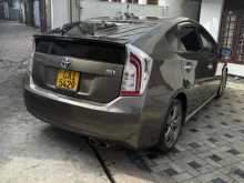 https://riyasewana.com/uploads/toyota-prius-s-109000822142.jpg