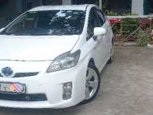 Toyota Prius S Grade 2011 Car