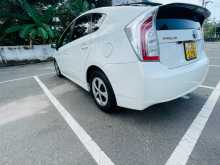 https://riyasewana.com/uploads/toyota-prius-s-1094653754.jpg