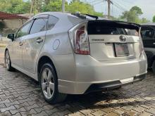 https://riyasewana.com/uploads/toyota-prius-s-110145417966.jpg