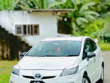 Toyota Prius S Touring 2011 Car
