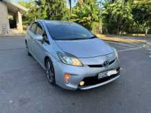 Toyota Prius S 2013 Car