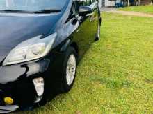 https://riyasewana.com/uploads/toyota-prius-s-11247524542.jpg