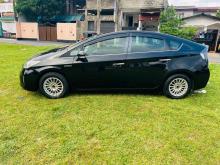https://riyasewana.com/uploads/toyota-prius-s-11249196414.jpg