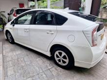 https://riyasewana.com/uploads/toyota-prius-s-11712456814.jpg