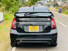 https://riyasewana.com/uploads/toyota-prius-s-11917396665.jpg