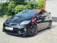 https://riyasewana.com/uploads/toyota-prius-s-11955176902.jpg