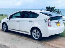 https://riyasewana.com/uploads/toyota-prius-s-120040922203.jpg