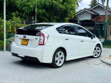 https://riyasewana.com/uploads/toyota-prius-s-1210405524132.jpg
