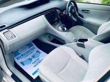 https://riyasewana.com/uploads/toyota-prius-s-12110136695.jpg