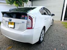 https://riyasewana.com/uploads/toyota-prius-s-121647296724.jpg