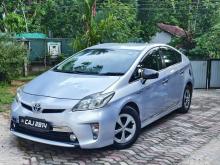 Toyota Prius S Led 2015 Car