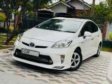 Toyota PRIUS S LED 2015 Car