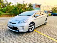 Toyota Prius S LED 2013 Car