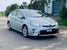 Toyota Prius S Led 2013 Car