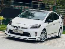 Toyota PRIUS S LED 2014 Car