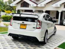 https://riyasewana.com/uploads/toyota-prius-s-138401024491.jpg