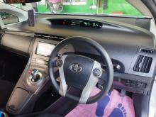https://riyasewana.com/uploads/toyota-prius-s-138515217525.jpg