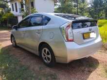 https://riyasewana.com/uploads/toyota-prius-s-14100218733.jpg