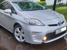 Toyota PRIUS S TOURING 2012 Car